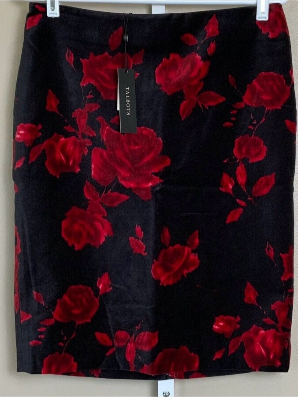 Talbots Black Velvet Pencil Skirt with Red Rose Motif